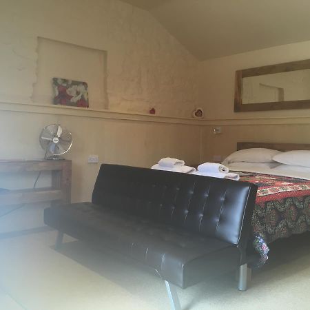 Bed and Breakfast Widbrook Barns Bradford-On-Avon Esterno foto